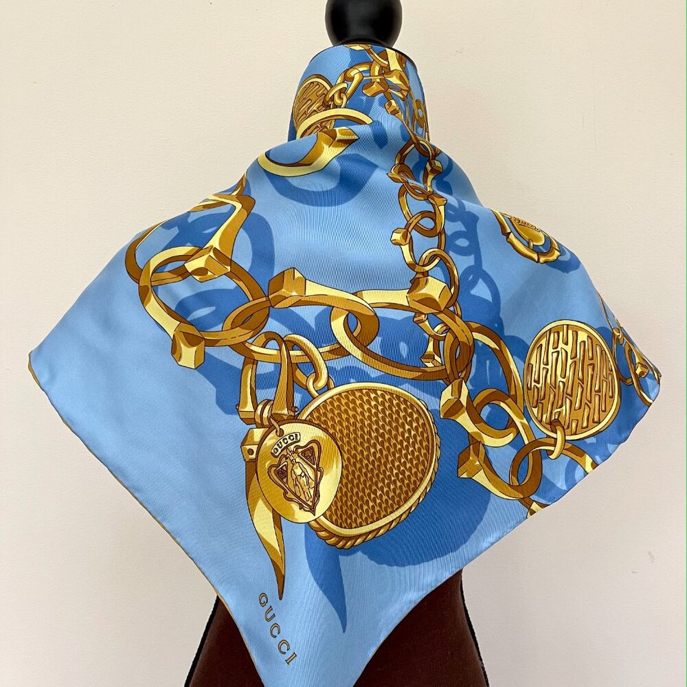 Gucci Logo Chains Blue Gold Silk Twill Scarf - Picture 3 of 11